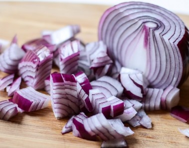 onion dicing