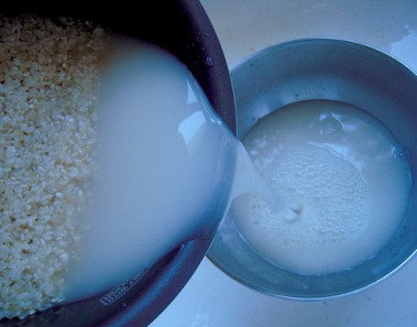 washing rice before cooking