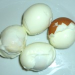 how to peel egg easily