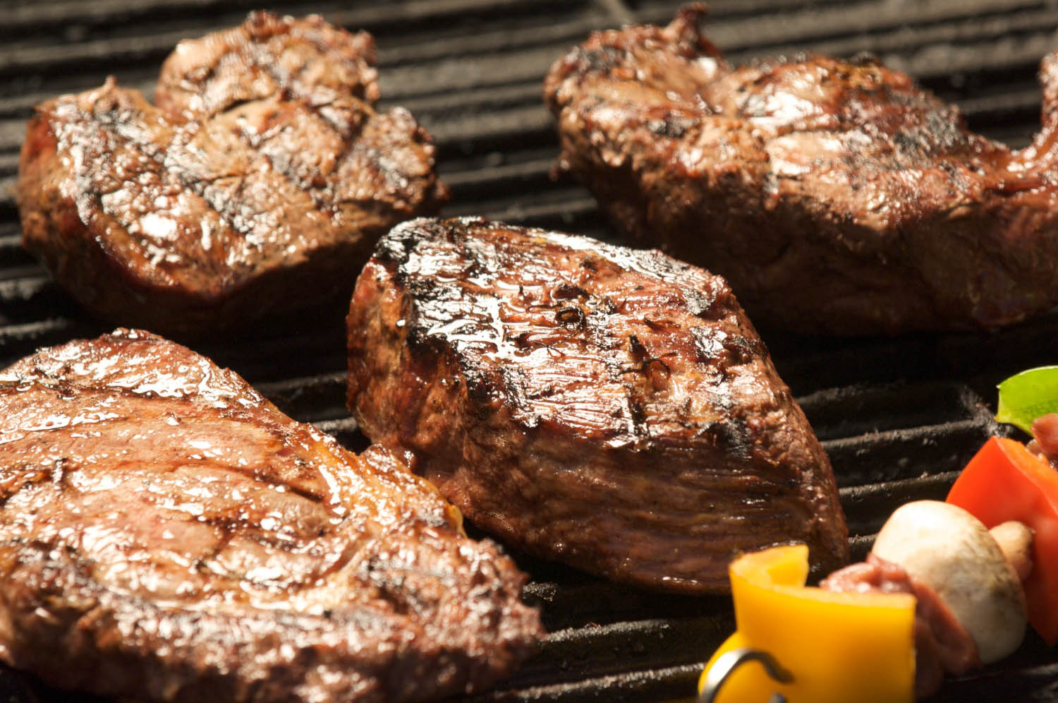 Half-cooked meat berbecue